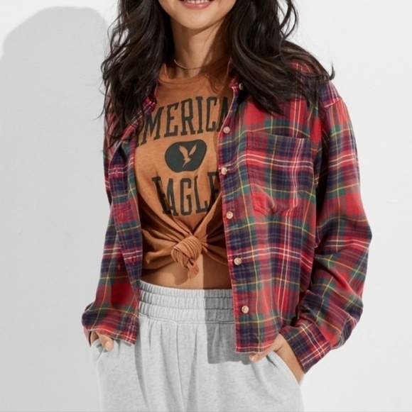 American Eagle Outfitters Tops - American Eagle AEO Cozy Cabin Cropped Patched Flannel Shirt Red Women's Small S
